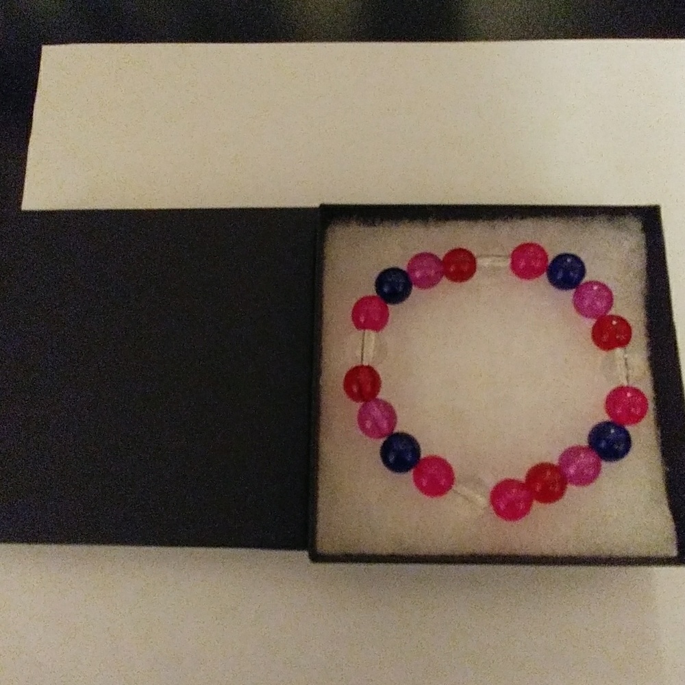 🔥CLEARANCE! Rainbow Crystal Bracelet - Picture 8 of 8
